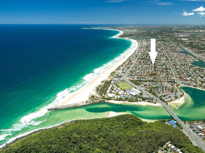 2/30 Twenty Fifth Avenue, Palm Beach QLD 4221