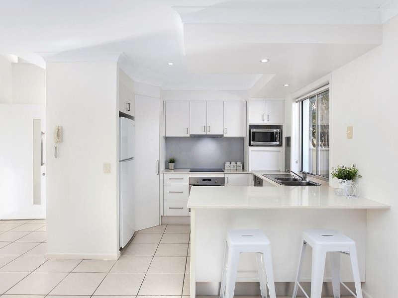 2/30 Twenty Fifth Avenue, Palm Beach QLD 4221
