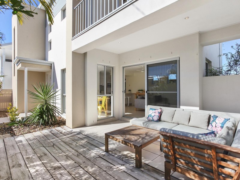 2/30 Twenty Fifth Avenue, Palm Beach QLD 4221
