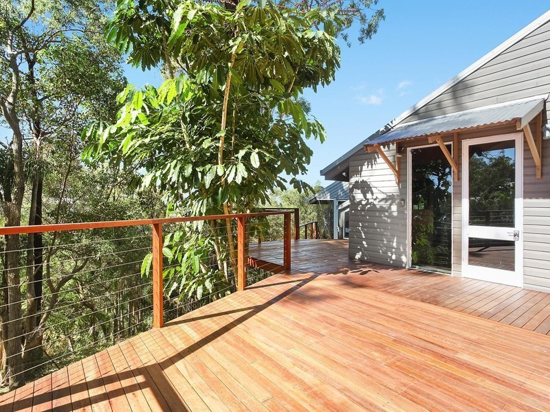 92 Simpsons Road, Currumbin Waters QLD 4223