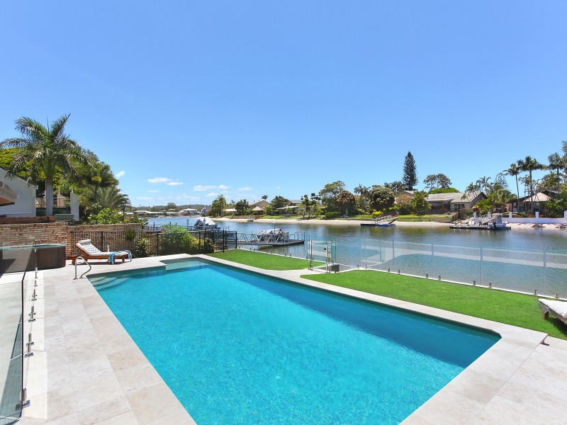 240 Mallawa Drive, Palm Beach QLD 4221