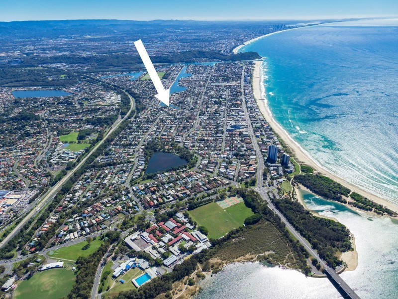 240 Mallawa Drive, Palm Beach QLD 4221