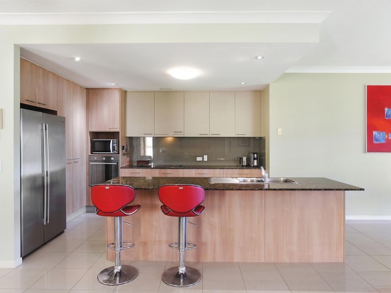 238 Easthill Drive, Robina QLD 4226