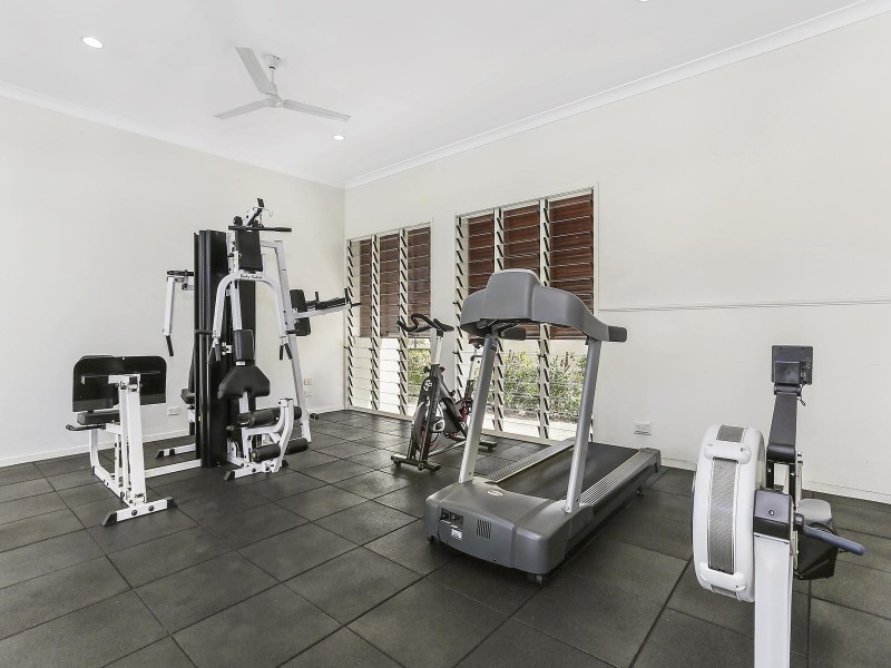 238 Easthill Drive, Robina QLD 4226