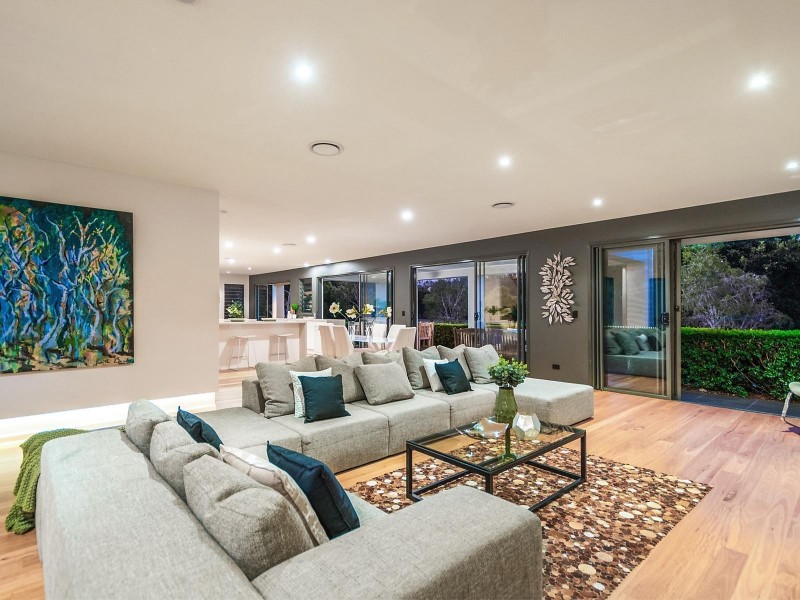 829 Legend Trail, Robina QLD 4226