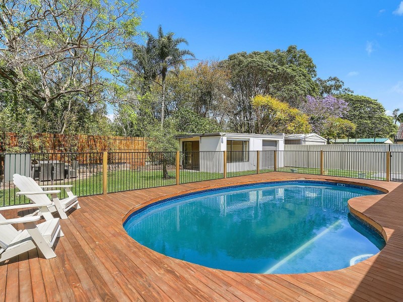 84 Japonica Drive, Palm Beach QLD 4221