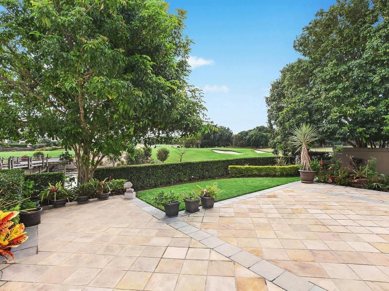 709 Glades Drive, Robina QLD 4226