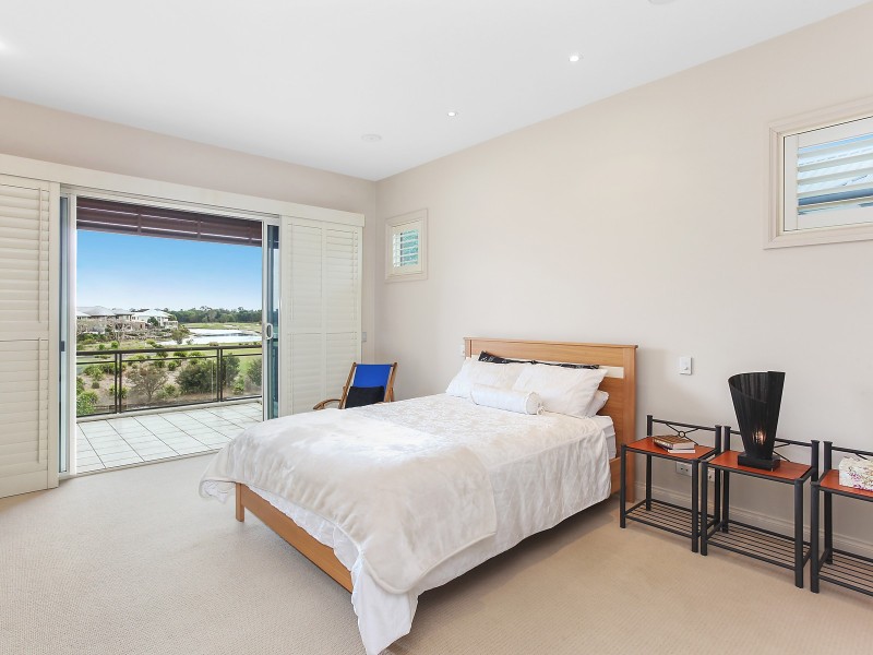 709 Glades Drive, Robina QLD 4226