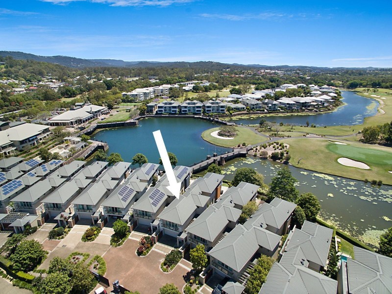 709 Glades Drive, Robina QLD 4226