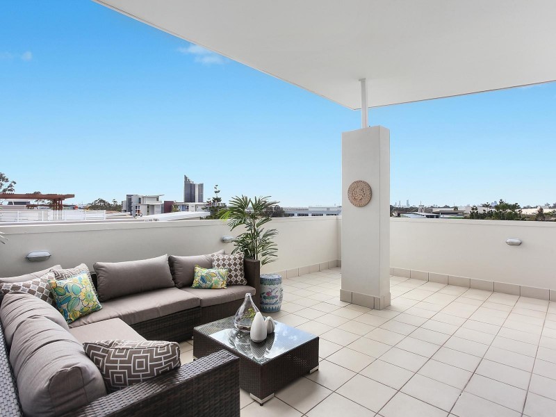 25/64 Riverwalk Avenue, Robina QLD 4226