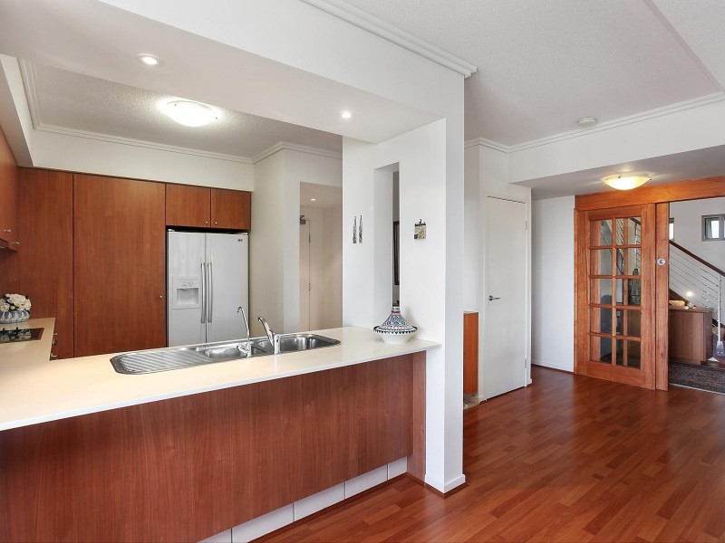 25/64 Riverwalk Avenue, Robina QLD 4226