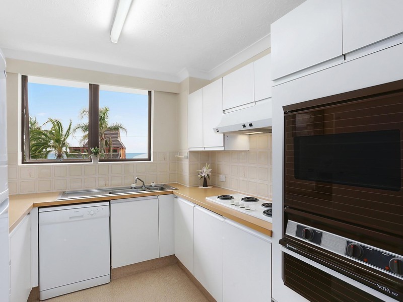 6/1111 Gold Coast Highway, Palm Beach QLD 4221