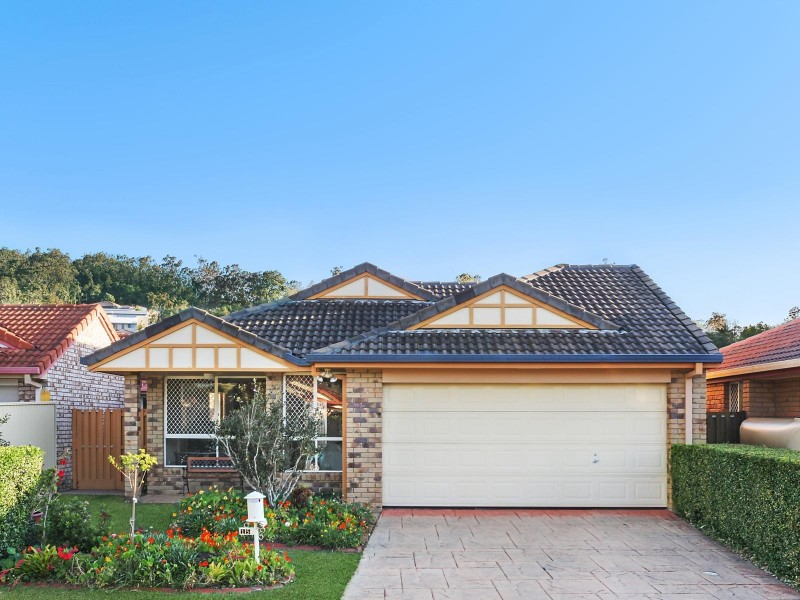 15 Typha Place, Elanora QLD 4221