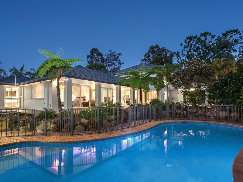 100 Valley Drive, Tallebudgera QLD 4228