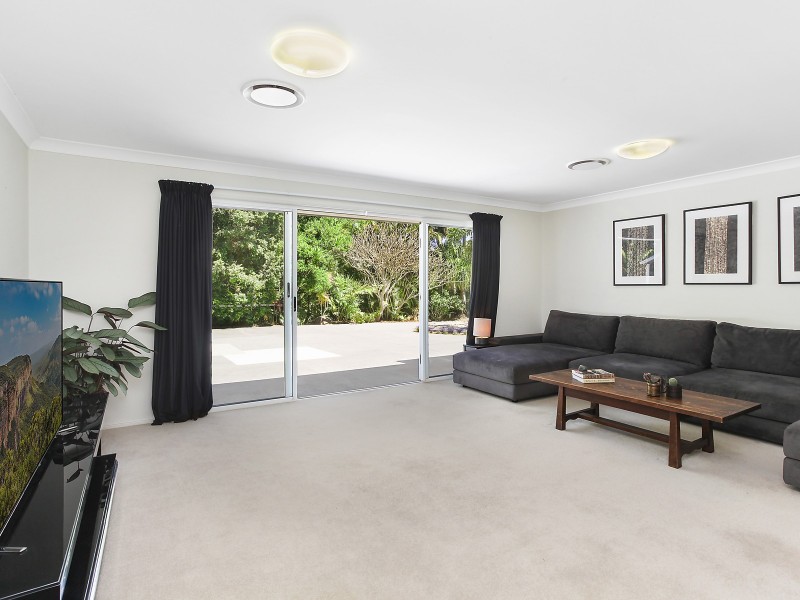100 Valley Drive, Tallebudgera QLD 4228