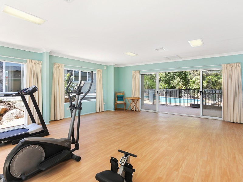 100 Valley Drive, Tallebudgera QLD 4228