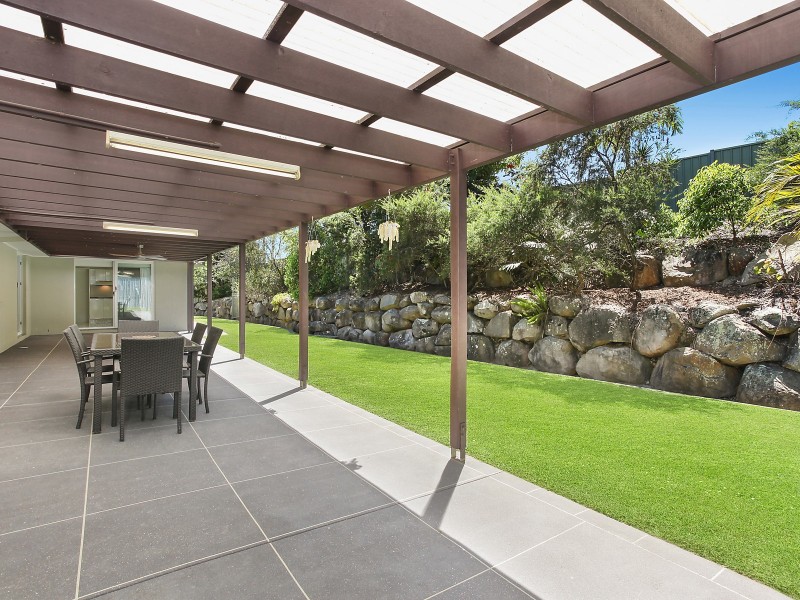 100 Valley Drive, Tallebudgera QLD 4228