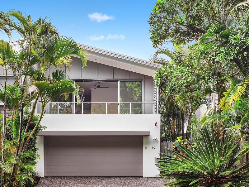 2/110 Slatyer Avenue, Bundall QLD 4217