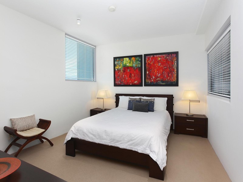 6/112 The Esplanade, Burleigh Heads QLD 4220