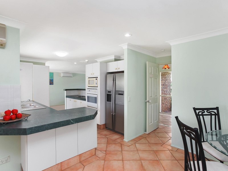 3 Togos Avenue, Currumbin Waters QLD 4223