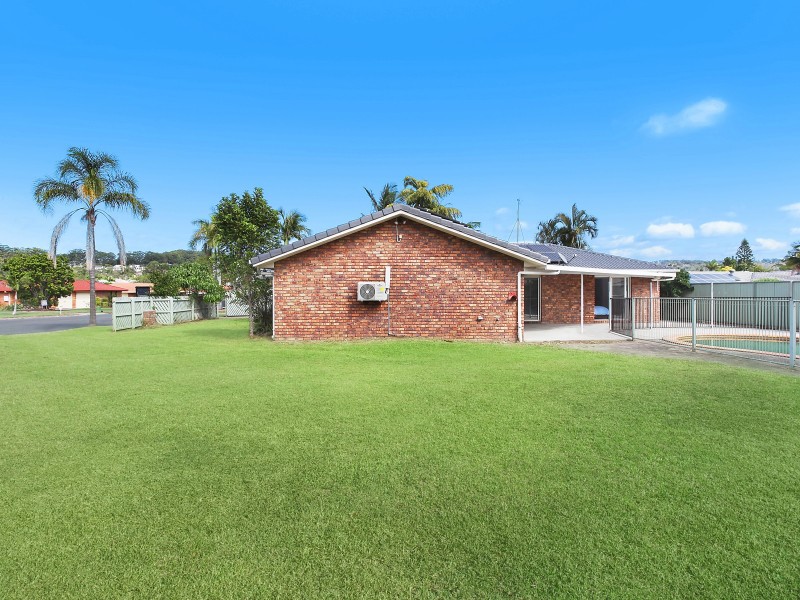 3 Togos Avenue, Currumbin Waters QLD 4223