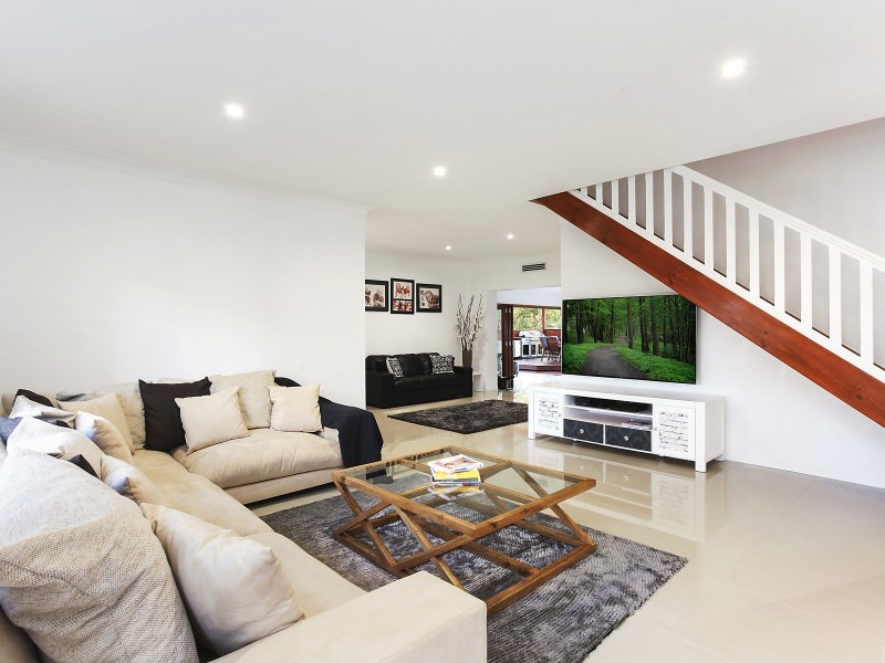 26 Waters Road, Bonogin QLD 4213