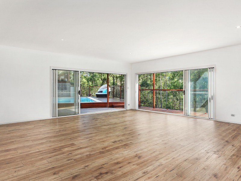 26 Waters Road, Bonogin QLD 4213