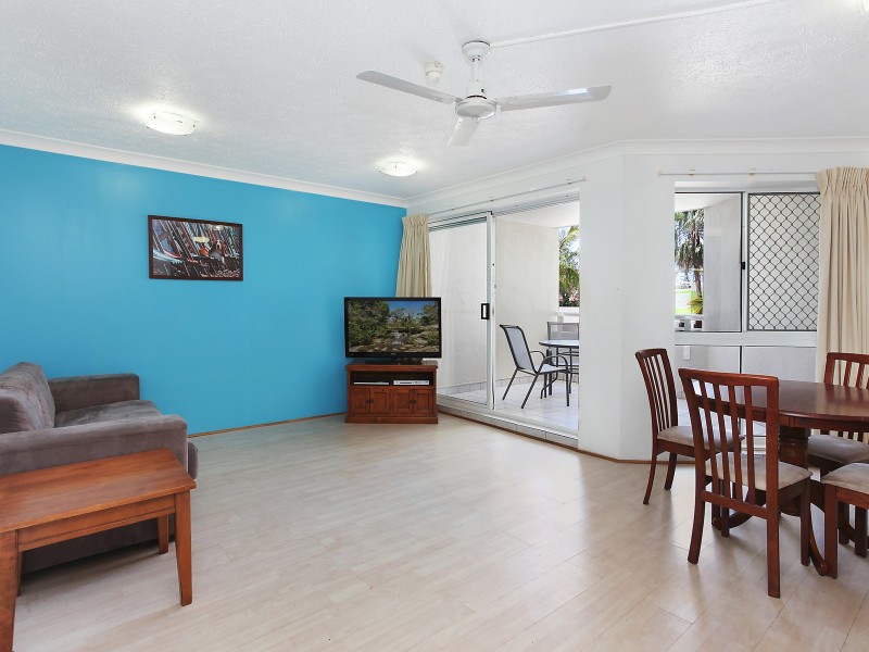 9/14 Jefferson Lane, Palm Beach QLD 4221