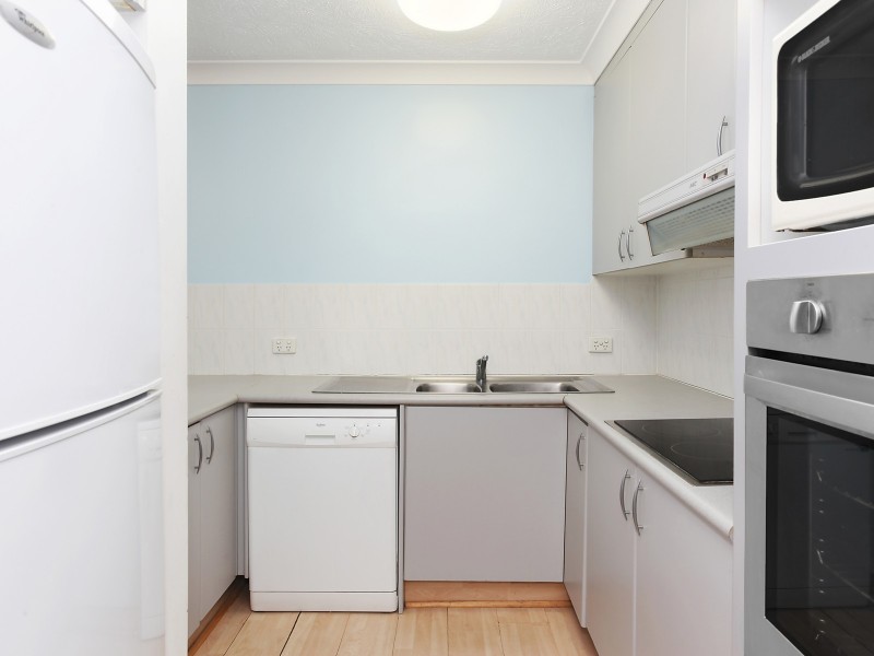 9/14 Jefferson Lane, Palm Beach QLD 4221