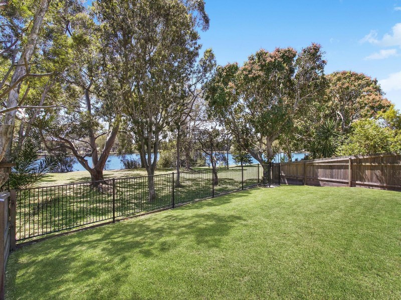 45 Tahiti Avenue, Palm Beach QLD 4221