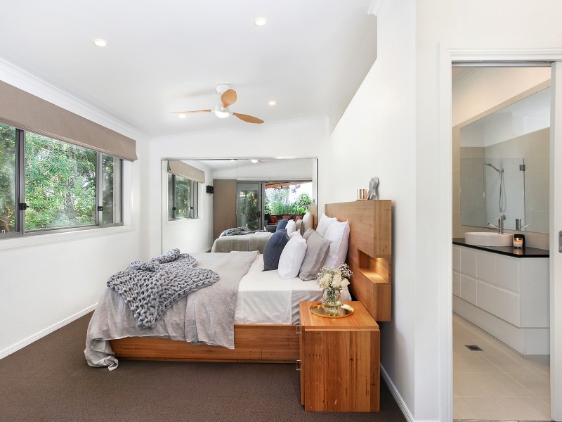 177 Simpsons Road, Elanora QLD 4221