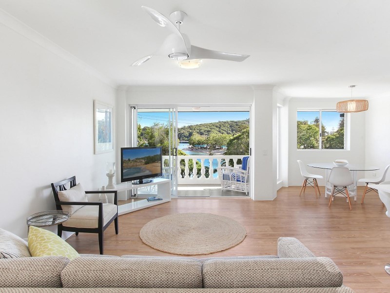 9/4 Murlong Crescent, Palm Beach QLD 4221