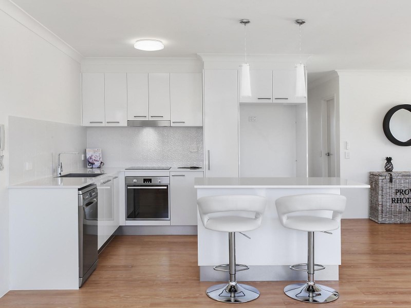 9/4 Murlong Crescent, Palm Beach QLD 4221