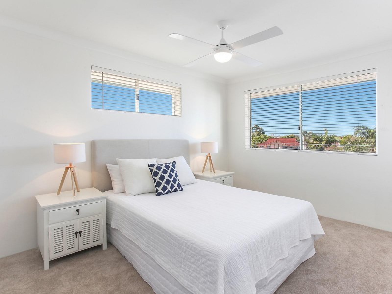 9/4 Murlong Crescent, Palm Beach QLD 4221