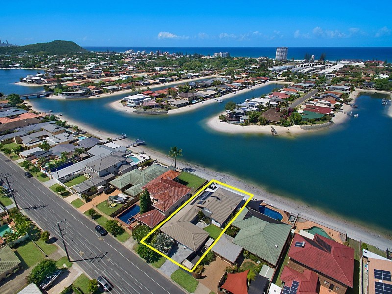 150 Mallawa Drive, Palm Beach QLD 4221