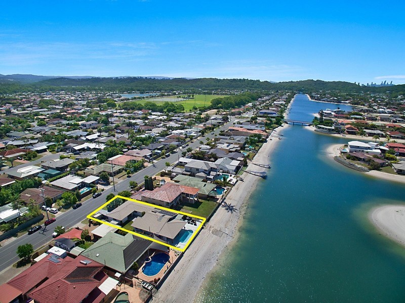 150 Mallawa Drive, Palm Beach QLD 4221