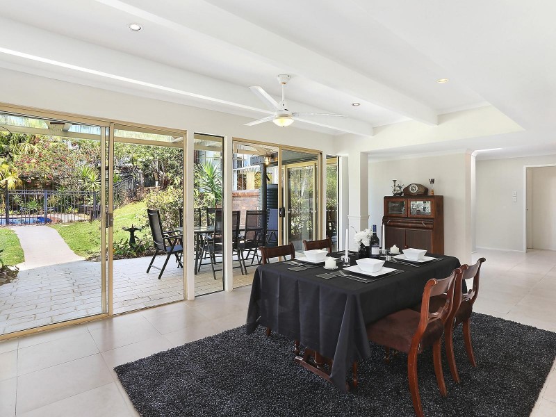 10 Jandakot Court, Elanora QLD 4221