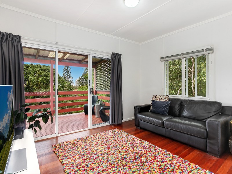 27 Kent Street, Coolangatta QLD 4225