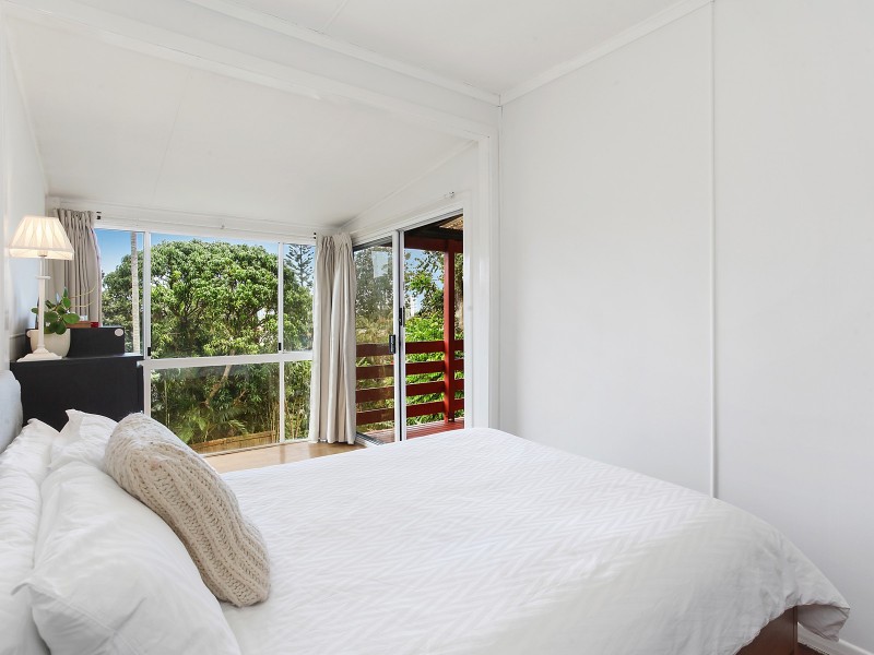 27 Kent Street, Coolangatta QLD 4225