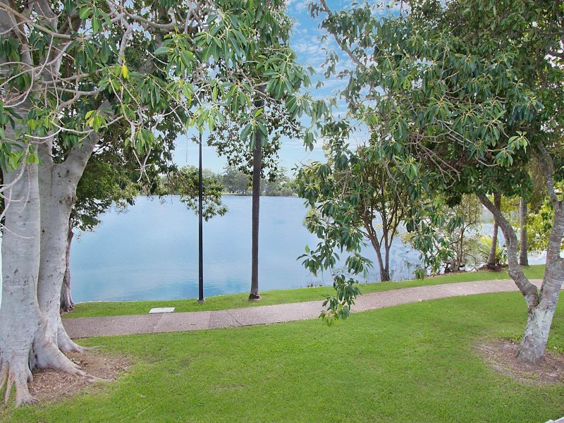 1/68 Laguna Avenue, Palm Beach QLD 4221