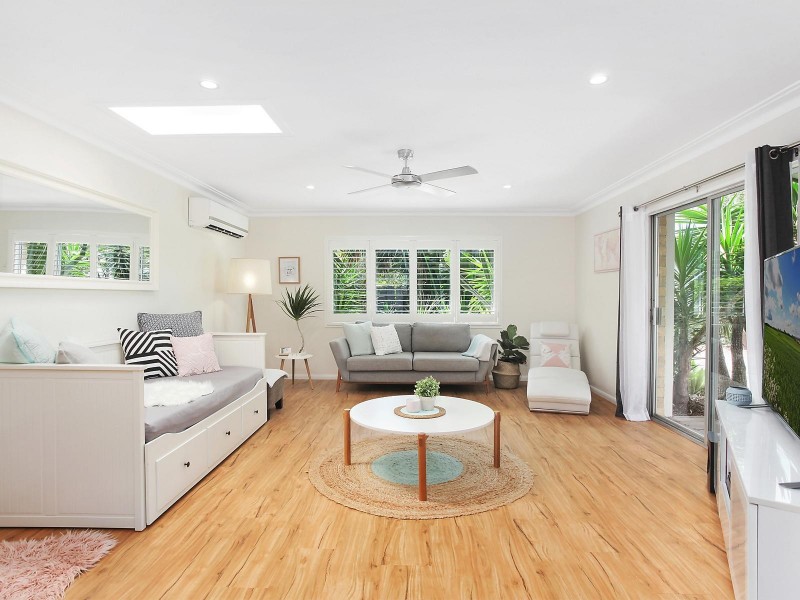 156 Laguna Avenue, Palm Beach QLD 4221