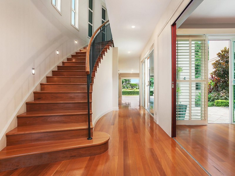 709 Glades Drive, Robina QLD 4226