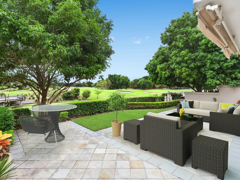 709 Glades Drive, Robina QLD 4226