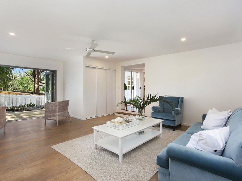 76 Simpsons Road, Currumbin Waters QLD 4223