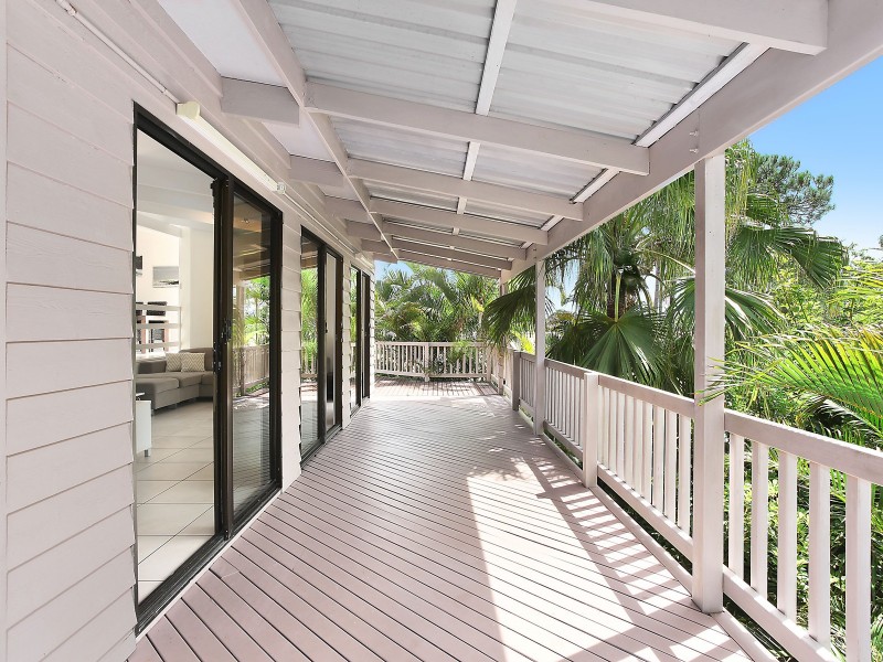 7 Exmouth Court, Elanora QLD 4221