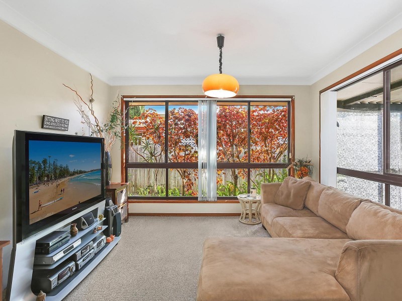 7 Walker Avenue, Palm Beach QLD 4221