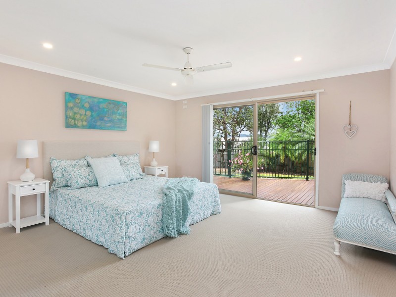 12 Rees Court, Elanora QLD 4221