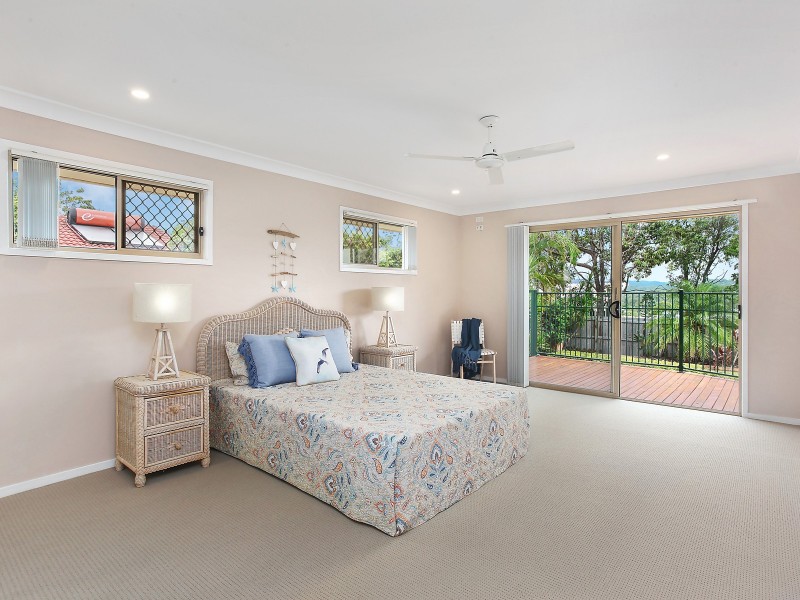 12 Rees Court, Elanora QLD 4221