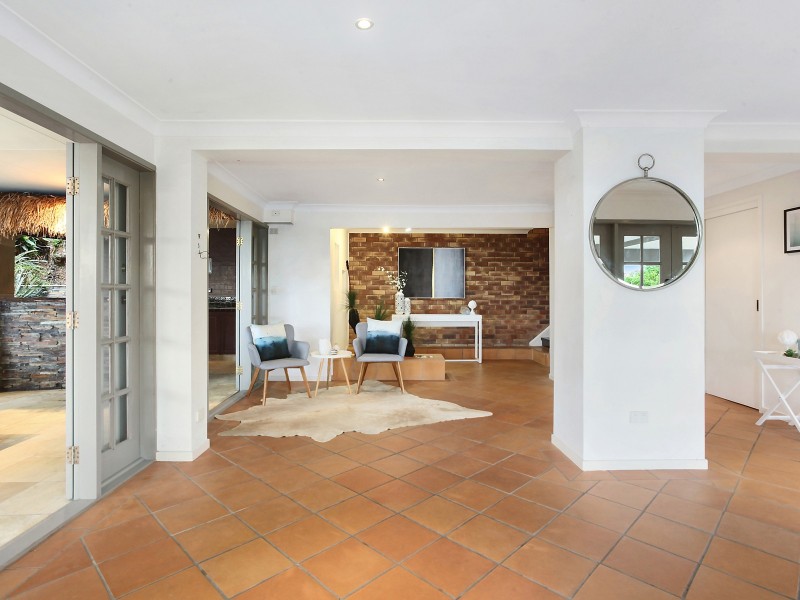 11 Myco Court, Elanora QLD 4221