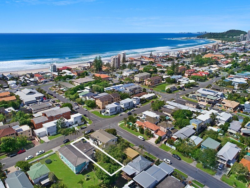 222 Cypress Terrace, Palm Beach QLD 4221